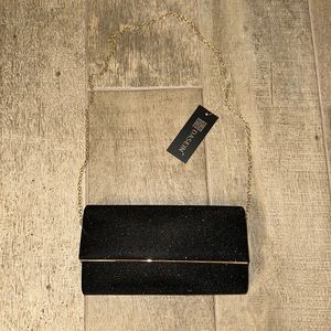 ✨BLACK PURSE NWT✨